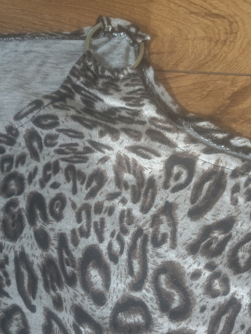 Y2K Animal Print Cutout Cold Shoulder Dolman Sleeve Knit Top Large Gray Brown - Picture 5 of 11